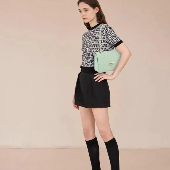 Quilted Shoulder Bag for Women, Medium Flap Crossbody Handbag with Chain Strap,